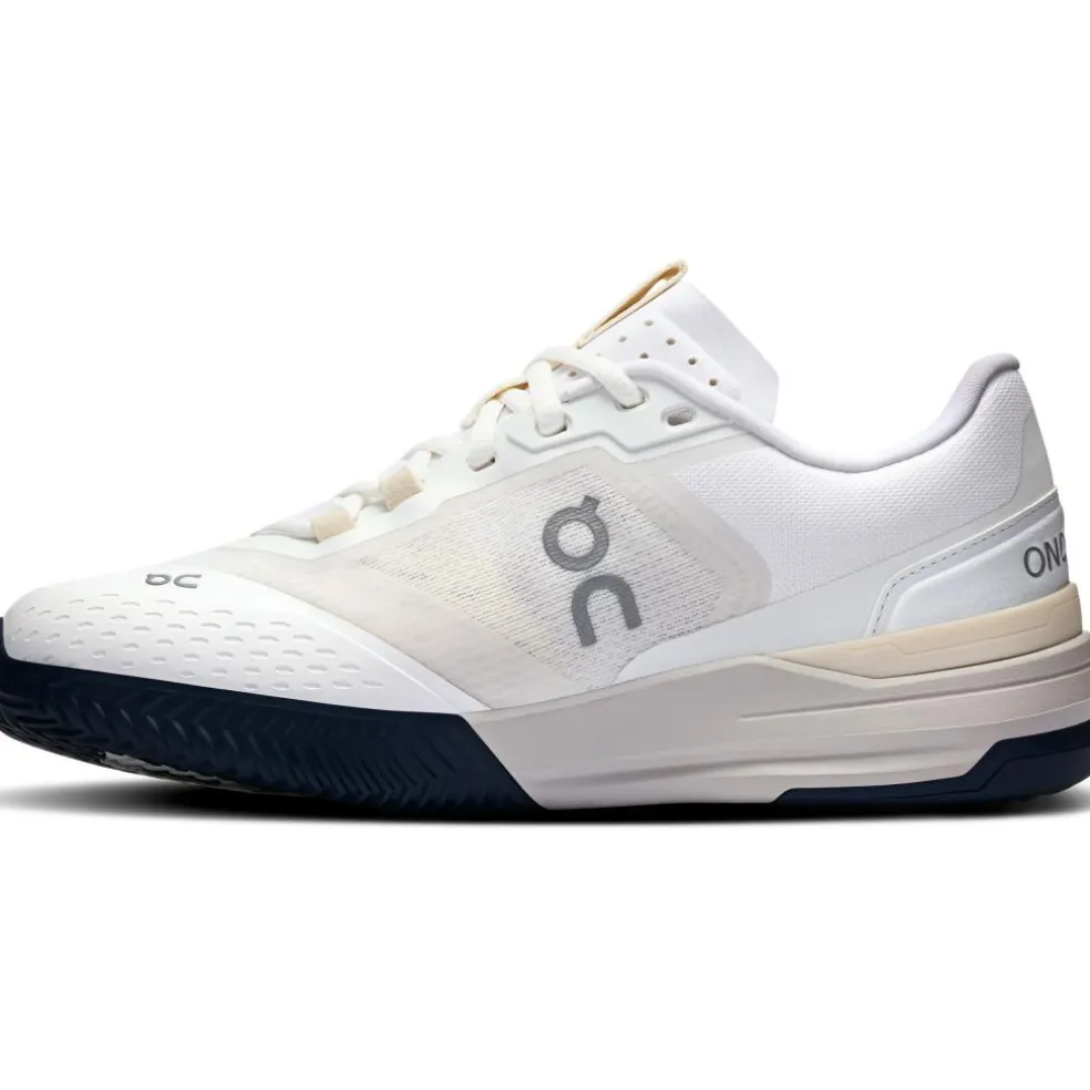 On THE ROGER Advantage Pro Clay tennisschoenen dames white cream