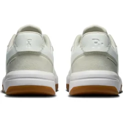 On THE ROGER Clubhouse schoenen heren white ivory