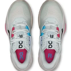 On THE ROGER Pro Fire Clay tennisschoenen dames arctic pink